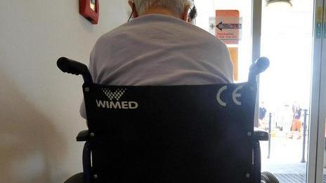Alzheimer, famiglie spesso dimenticate dalle istituzioni