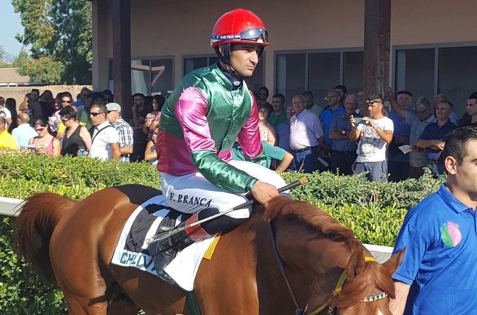 Il fantino deejay: Fabio Branca, fenomeno in sella e alla consolle 