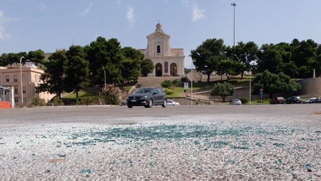Il parcheggio dove è avvenuta la rapina (foto Mario Rosas)