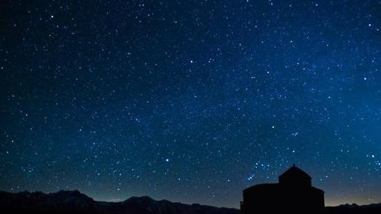 Racconti di stelle tra teatro e astronomia