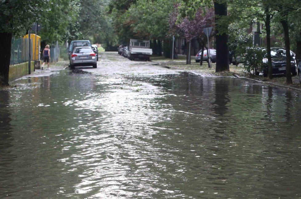 Maltempo, scatta l’allerta per temporali e grandine