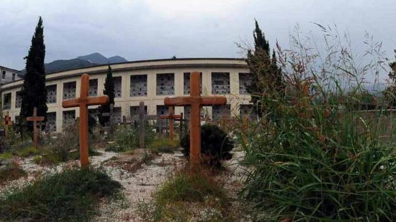 Degrado e incuria: quello che non va nei cimiteri dimenticati