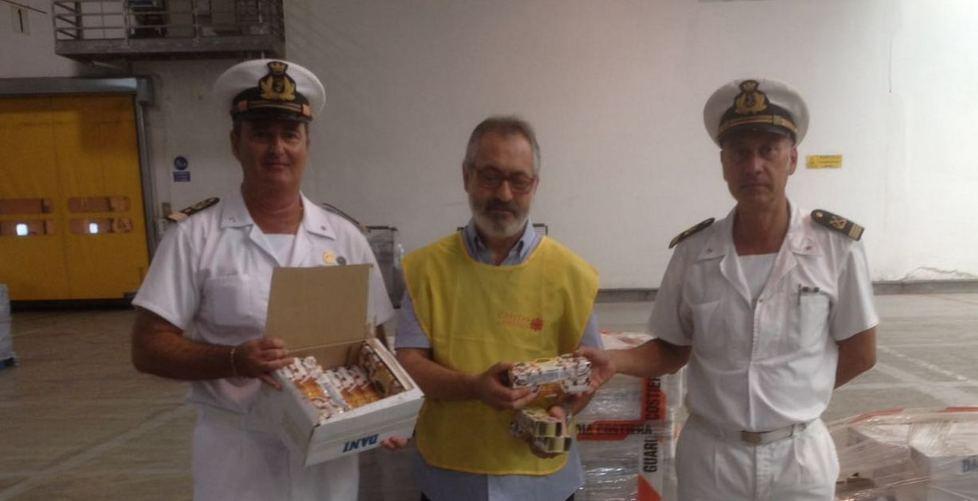 Donazione alla Caritas dalla Capitaneria