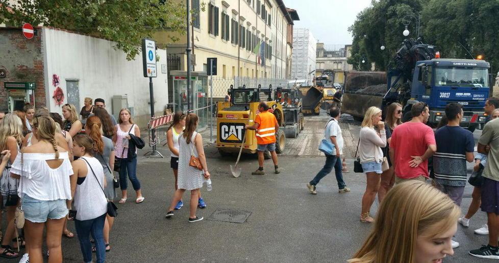 Via ai lavori di asfaltatura in città