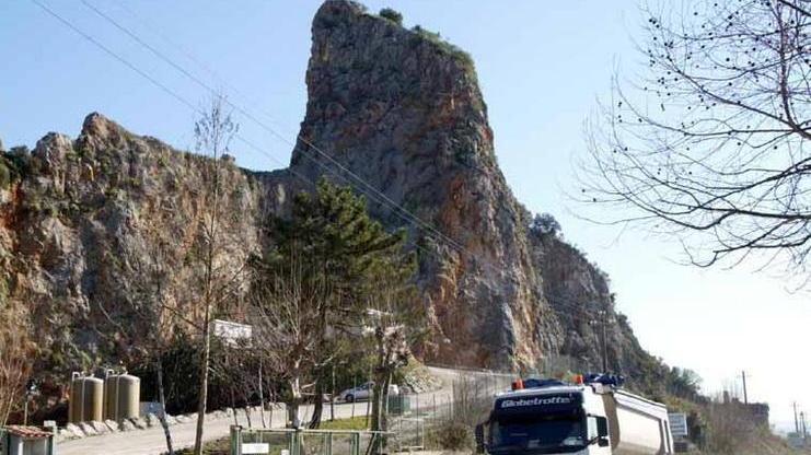 Stop ai rifiuti pericolosi dentro la cava Fornace