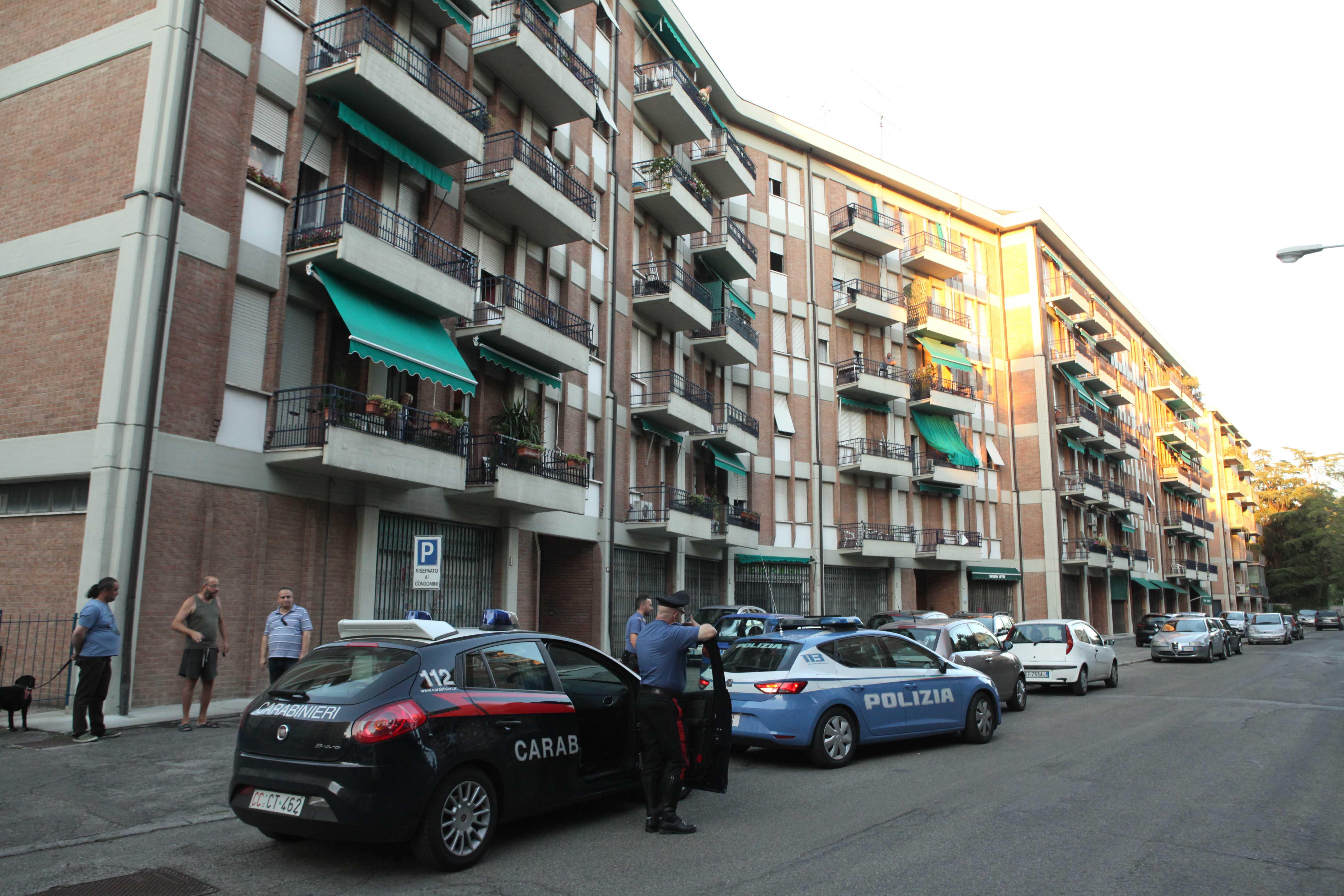 Pestaggio nella casa dei profughi, denunciati cinque stranieri