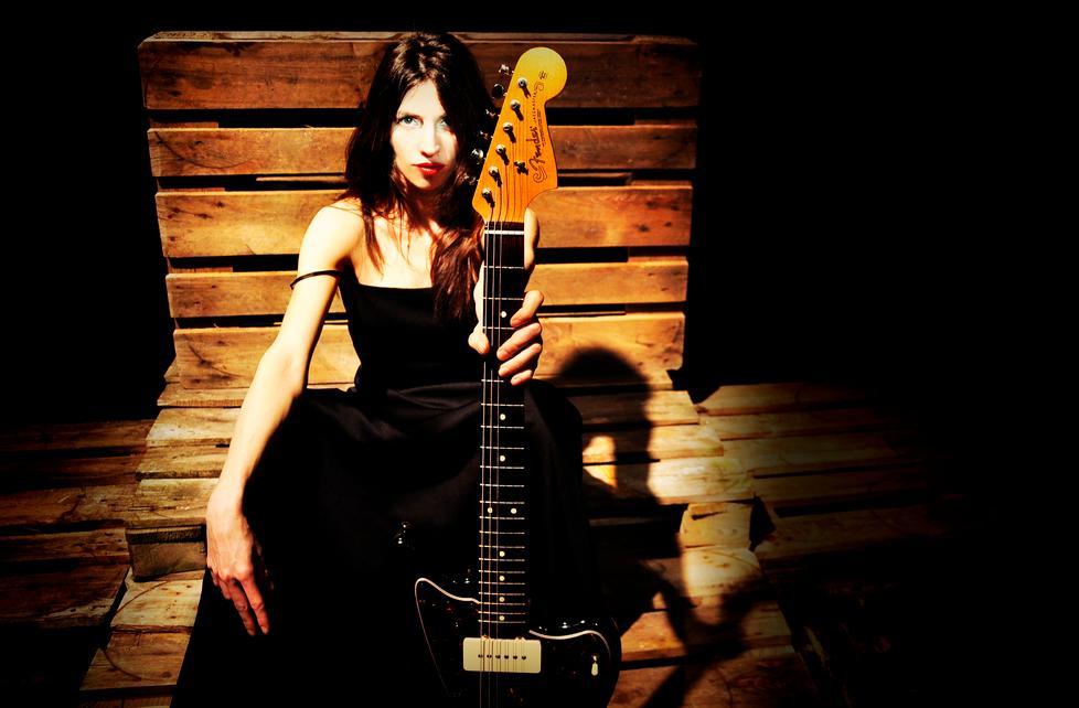Dagger Moth, una “one woman band” alla Cava 