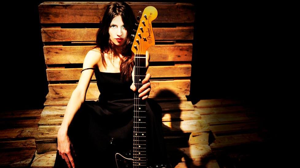 Dagger Moth, una “one woman band” alla Cava