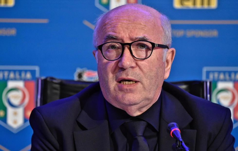 E Tavecchio evoca l’esclusione dalla B 