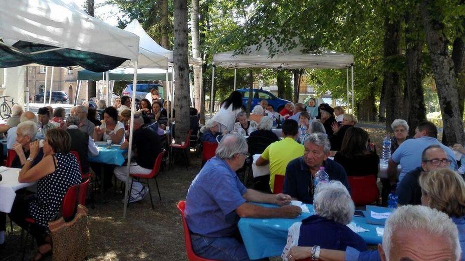 Pranzo a Villa Maria, un abbraccio tra generazioni