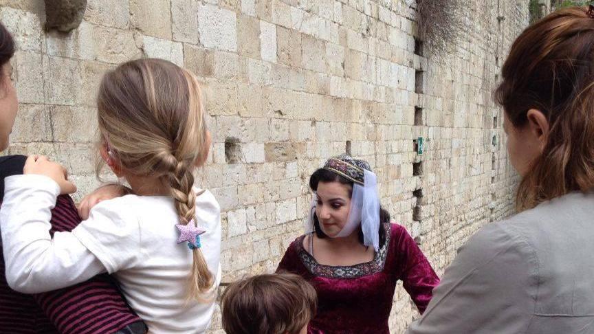 Una visita guidata in costume