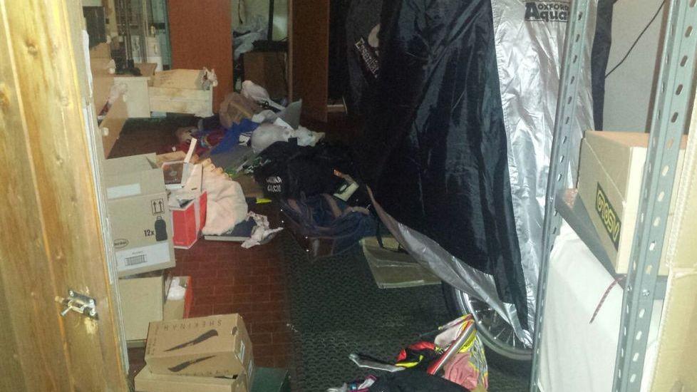 Un garage messo sottosopra dai ladri