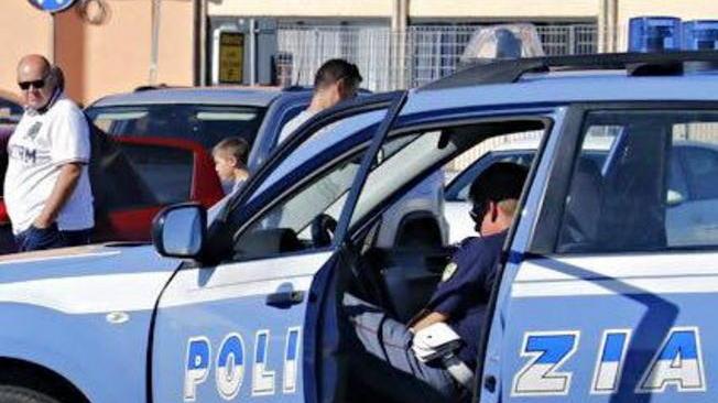 Operaio perseguita una donna dopo i lavori in casa