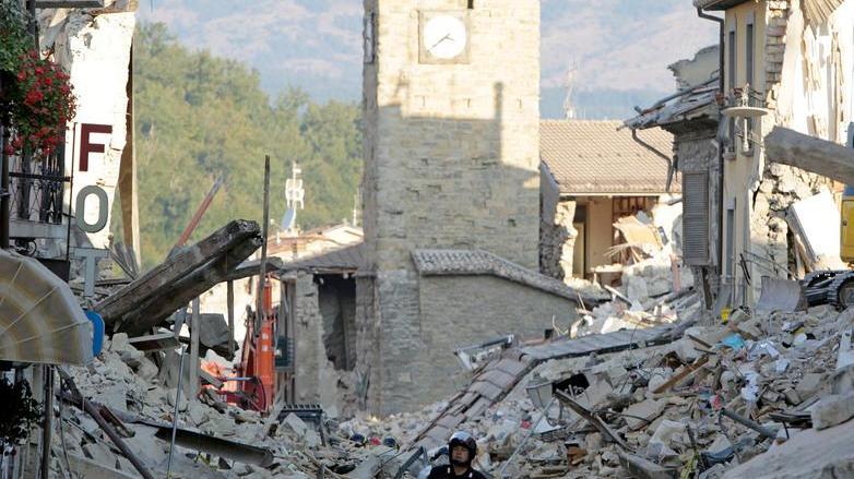 Soldi ai terremotati al posto del Carnevale
