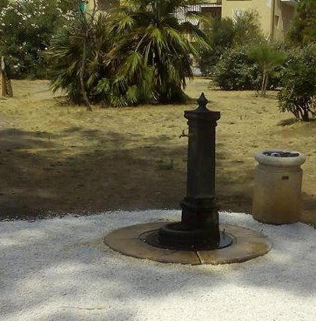 «Sprecati 7.000 litri» Ma ora la fontanella non perde più acqua