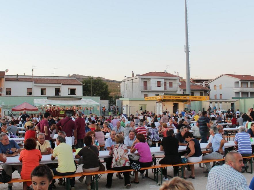 Sagra della pecora benefica per i terremotati 