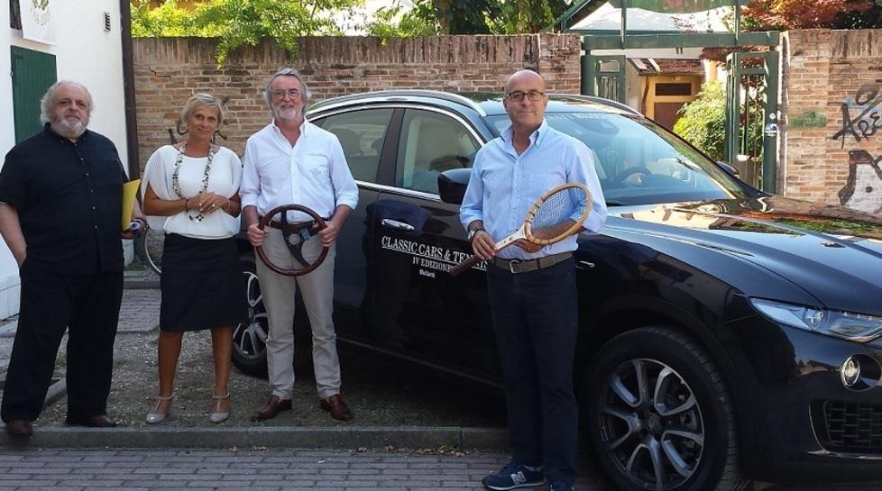 Tennis e auto, tutto d’epoca il “retrò” al servizio di Ferrara