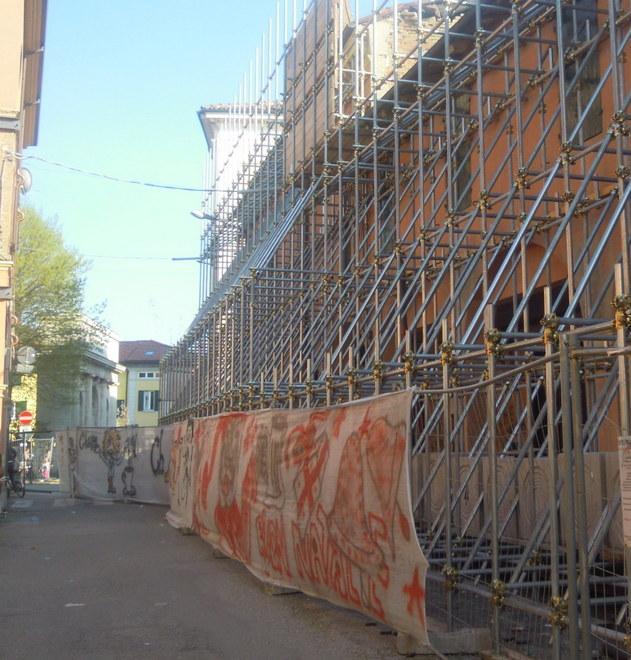 La ricostruzione va avanti 