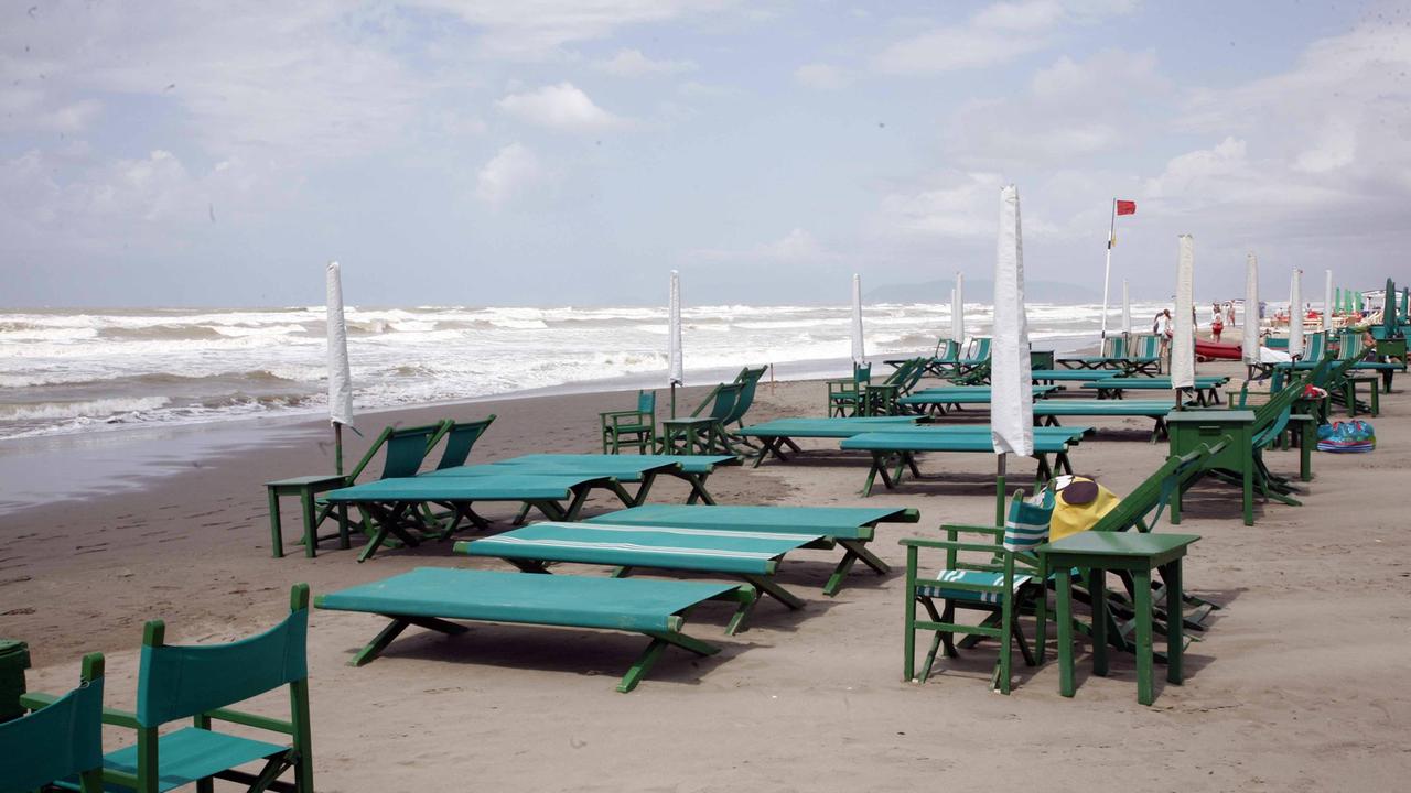 Meteo in Toscana, giù le temperature. Ma per la spiaggia ci sarà ancora tempo