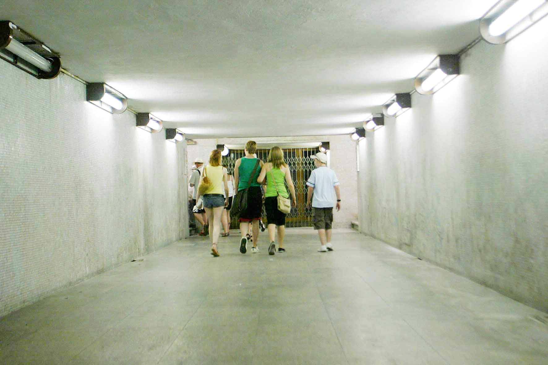 Un tratto del sottopassaggio della stazione