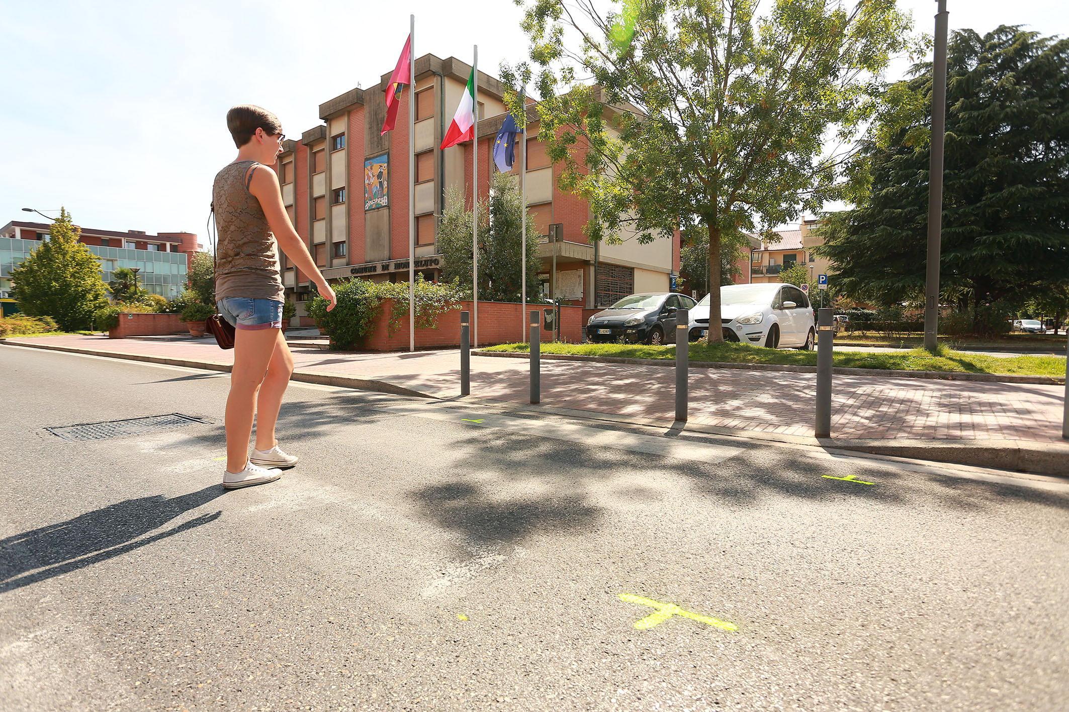 Il luogo dell'incidente in viale Cento Fiori a Montelupo (Foto Agenzia Carlo Sestini)