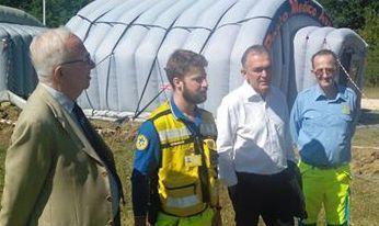 Medicinali e soldi ai terremotati 