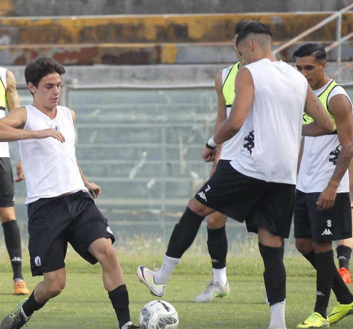 Ieri due sedute, oggi rifinitura ma quante tegole per il mister
