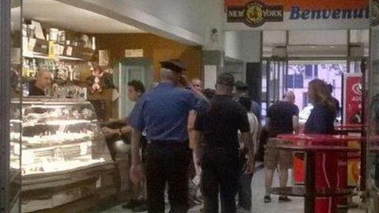 Blitz dei carabinieri in piazza Dante