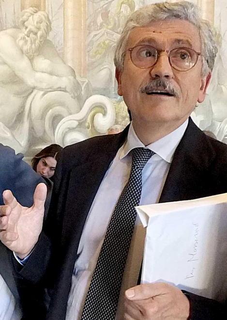 «A ottobre D’Alema a Livorno per il fronte del no»