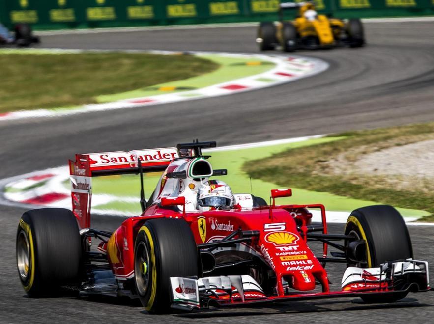 Monza, le Mercedes volano ma la Rossa è in crescita