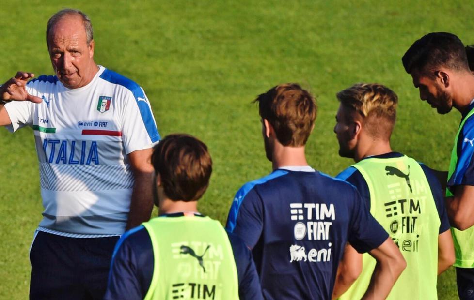 De Rossi lascia il ritiro dell’Italia Contro Israele Verratti titolare