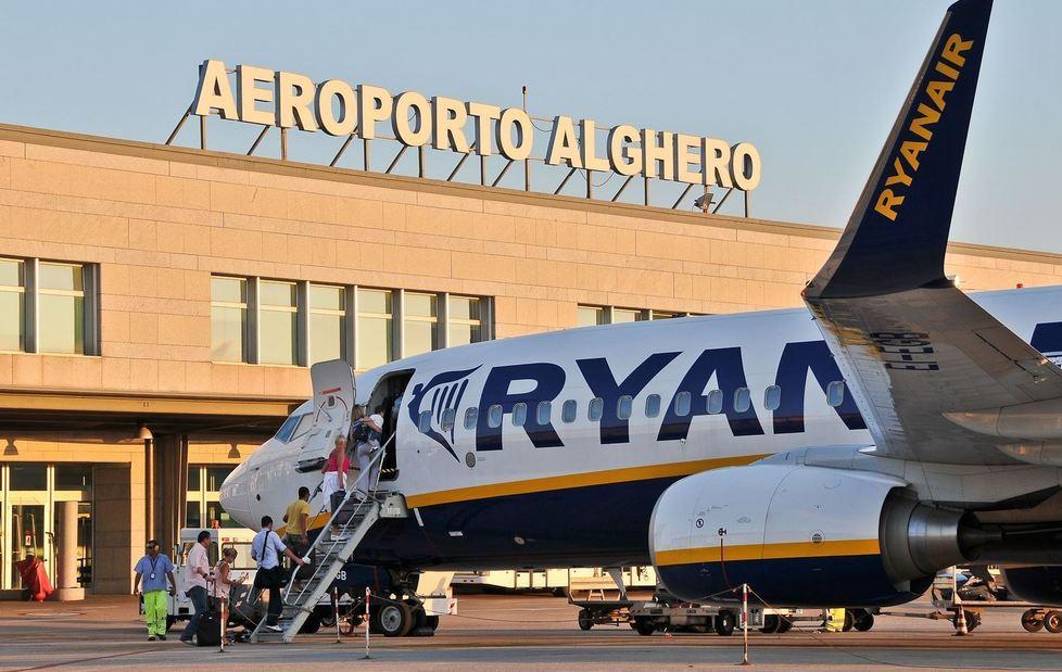 Un luglio da dimenticare all’aeroporto di Alghero: meno 21% di passeggeri 