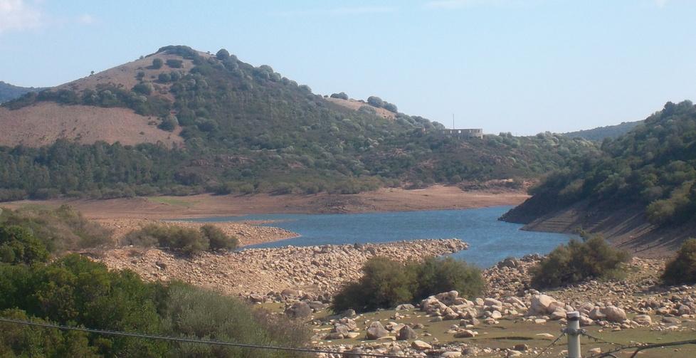 Restrizioni idriche, l’ira dei sindaci 