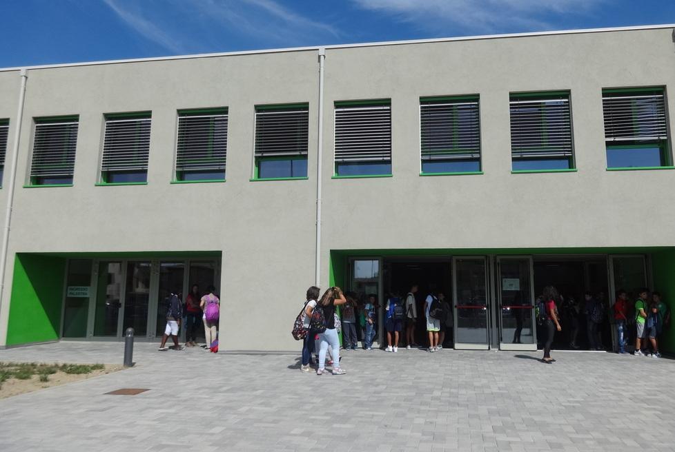 Scuole di Corporeno Si farà la nuova strada 