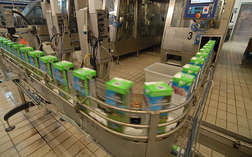 Latte inquinato da tossine, la 3A di Arborea blocca 30mila litri