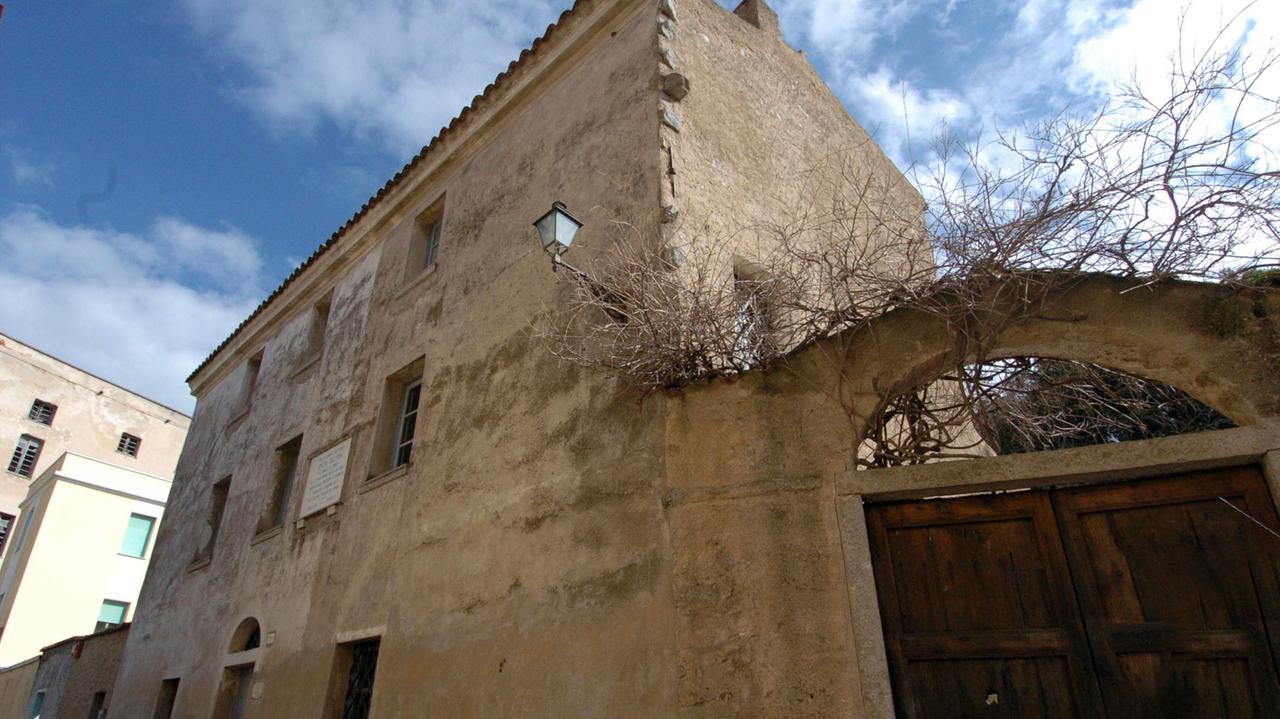 La casa-museo di Grazia Deledda nel quartiere Santu Predu a Nuoro