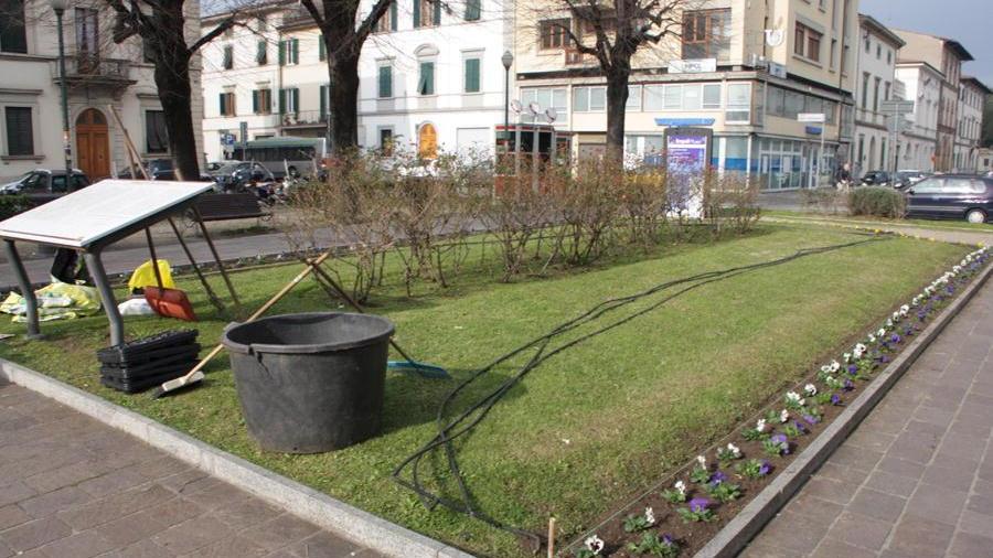 Piazza don Minzoni nella zona della stazione a Empoli