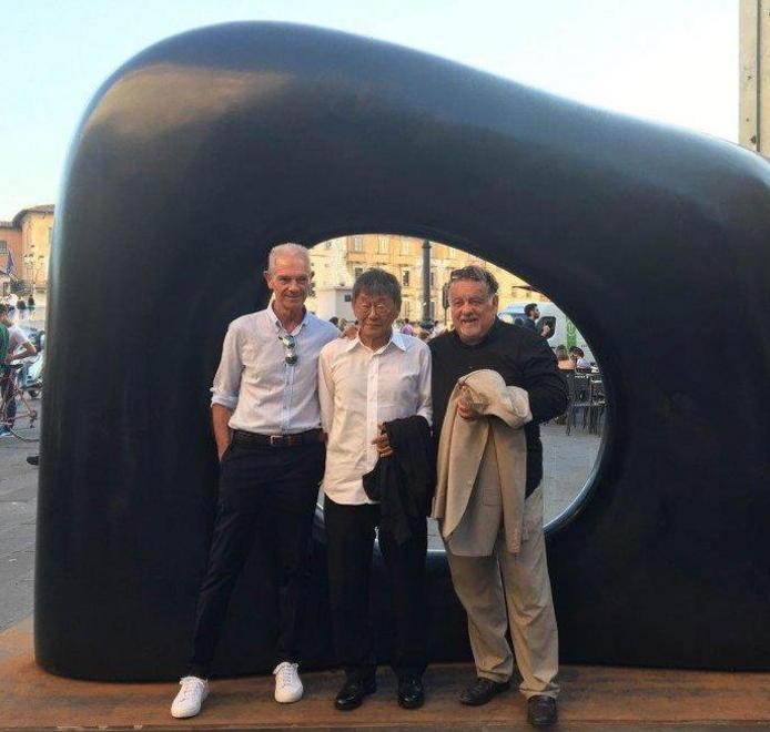 Un pezzo di Cascina dietro la mostra 