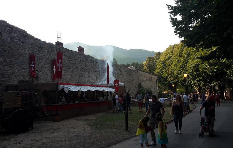 In migliaia alla festa medievale a Vicopisano 