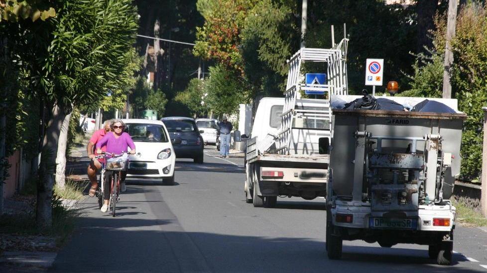 Torna il doppio senso in via Michelangelo