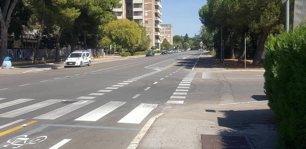 «La nuova pista ciclabile ci ha tolto i parcheggi» 