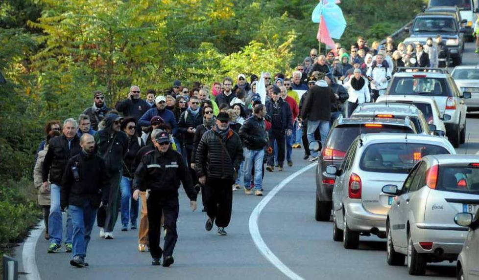 «Prima la salute» I No Costa pronti a tornare in piazza 