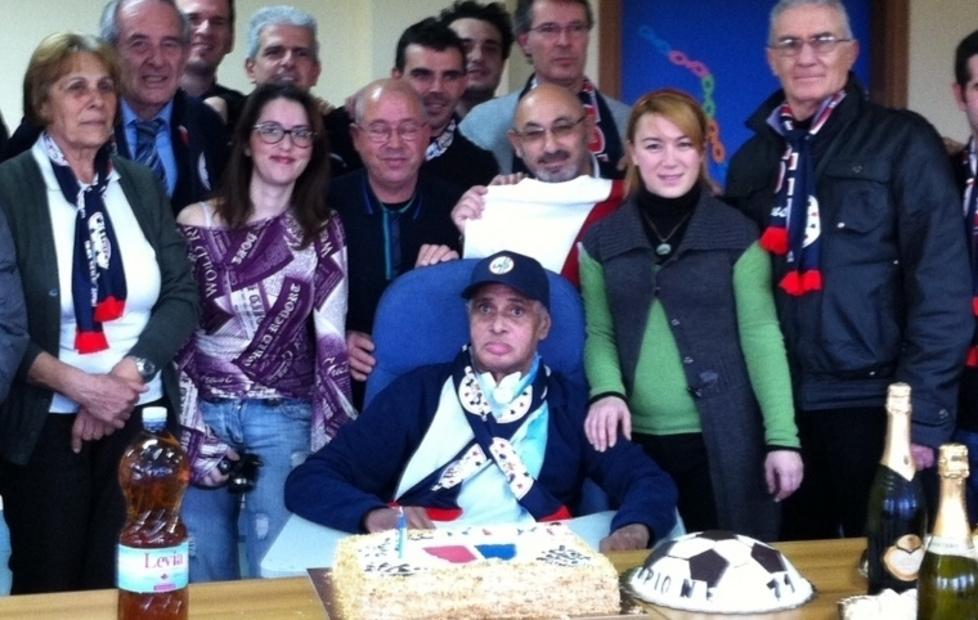 Il Cagliari: «Se ne va una leggenda» 