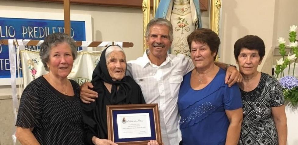 Festa per i cento anni di Maria Mele
