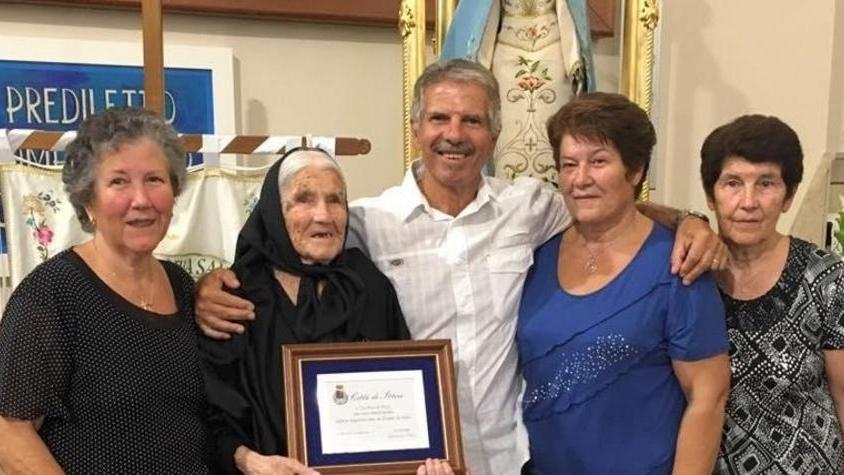 Festa per i cento anni di Maria Mele