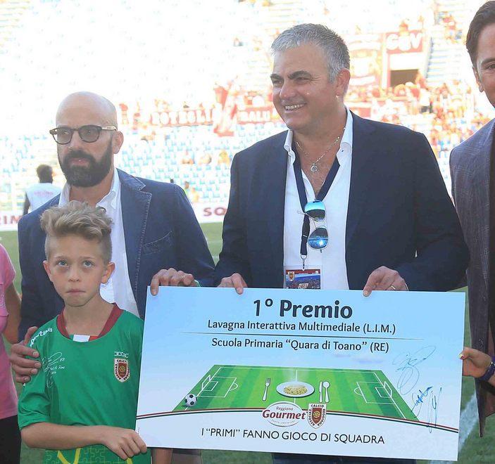 i primi fanno gioco di squadra