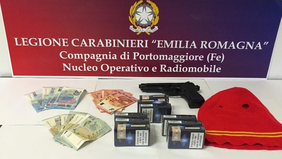 Scoperto dopo il colpo, affidato ai genitori il baby rapinatore