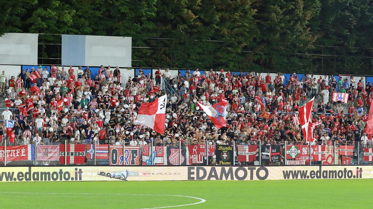 Tafferugli fra ultrà al termine di Spal-Vicenza