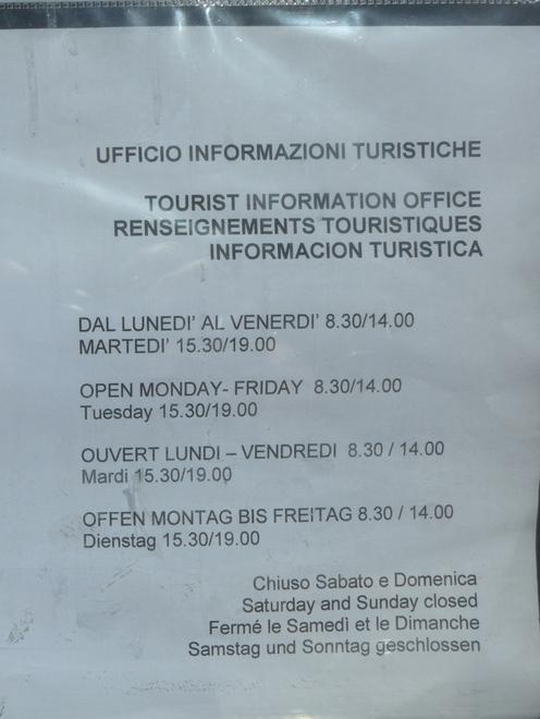 «Ufficio turistico chiuso»: l’indignazione di un francese