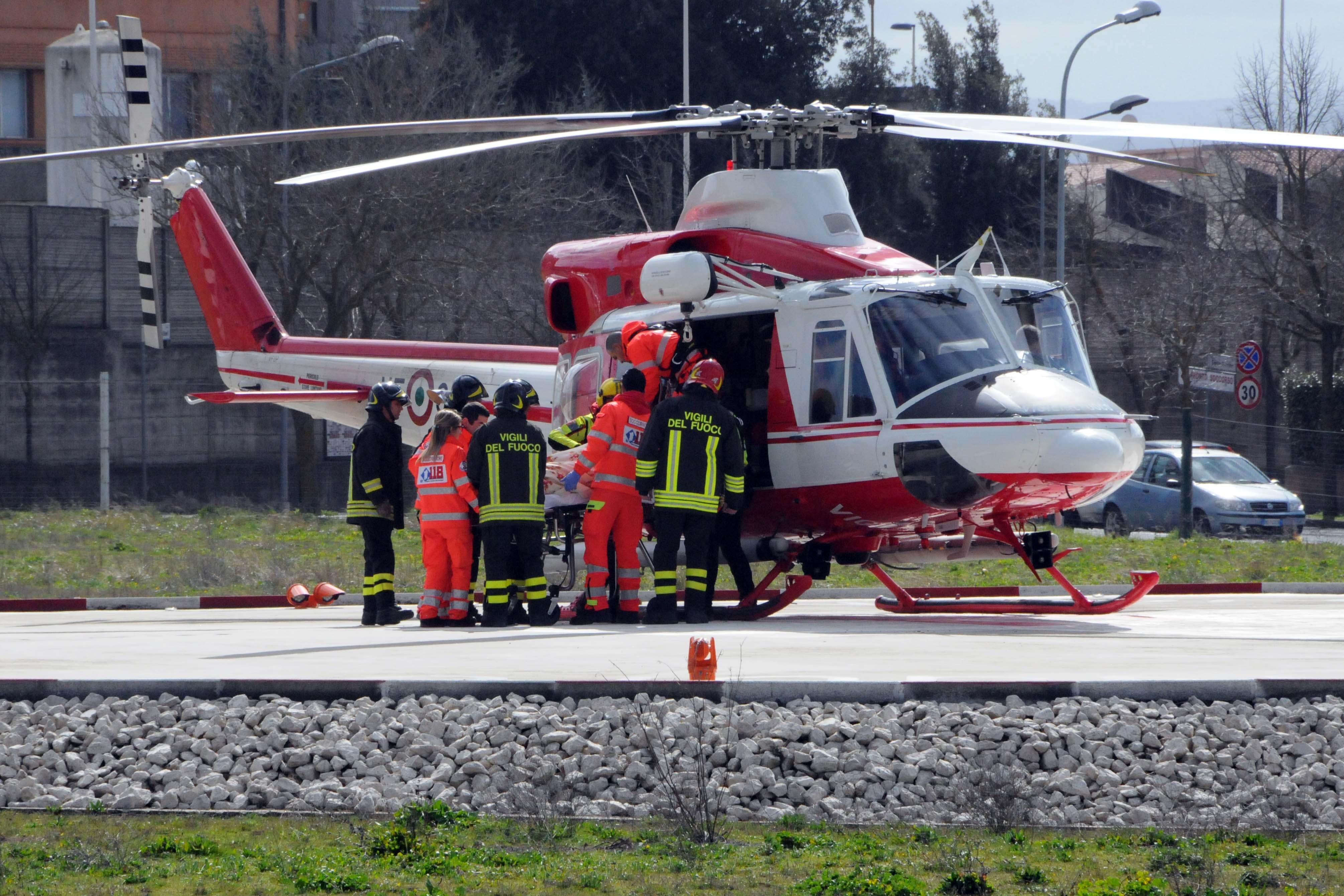 Oristano, cade dal pony: grave una bambina di tre anni